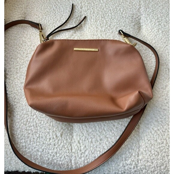 Steve Madden Brown Top Zip Crossbody - Picture 1 of 4
